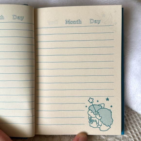 Rare 1976 Little Twins Stars Dear Diary Hard Cover Notebook & Bookmark Kiki Lala - Picture 8 of 10
